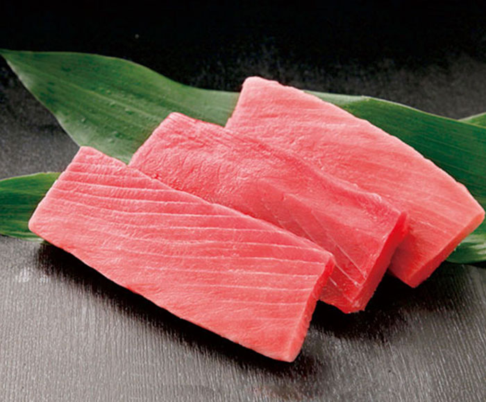 生本まぐろ解体 実演販売