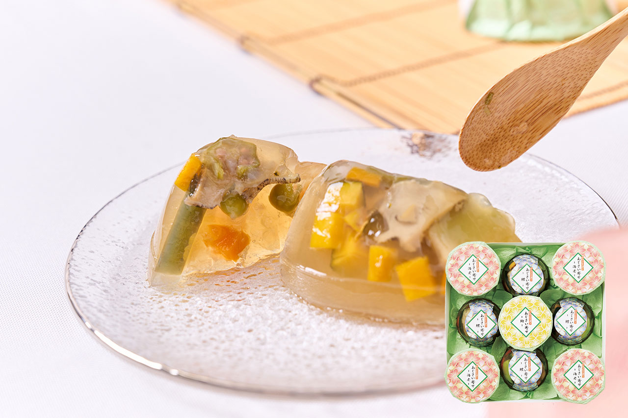 〈京料理 美濃吉〉の「味彩寄せ」は、京ならではの出汁を利かせた雅な味わい【試食会座談会も開催】