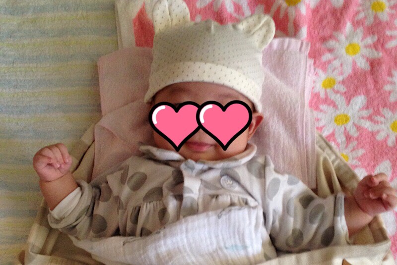 母子手帳とにらめっこ 赤ちゃんの頃の悩みについて ママライフを たのしく かしこく Mamaco With