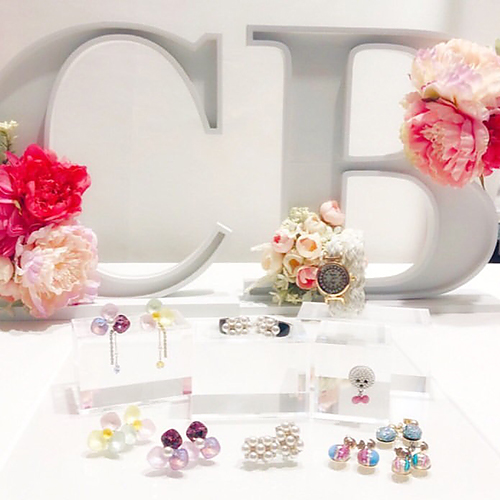 高級感あるアクセサリーや大人可愛い雑貨が揃う Crystal Blanc Pop Up Shop Pop Up Q プラスク グッズ 渋谷スクランブルスクエア ショップ レストラン 東急百貨店プロデュースショップ