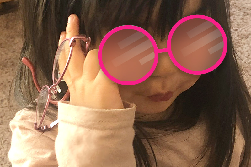３歳児健診をきっかけに 弱視 発覚 娘 眼鏡デビューしました ママライフを たのしく かしこく Mamaco With