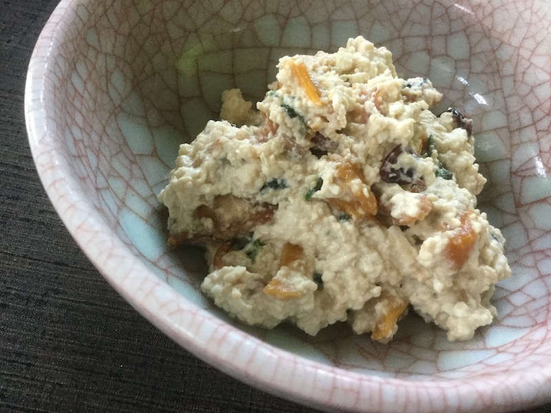 ドライフルーツと青菜の白和え