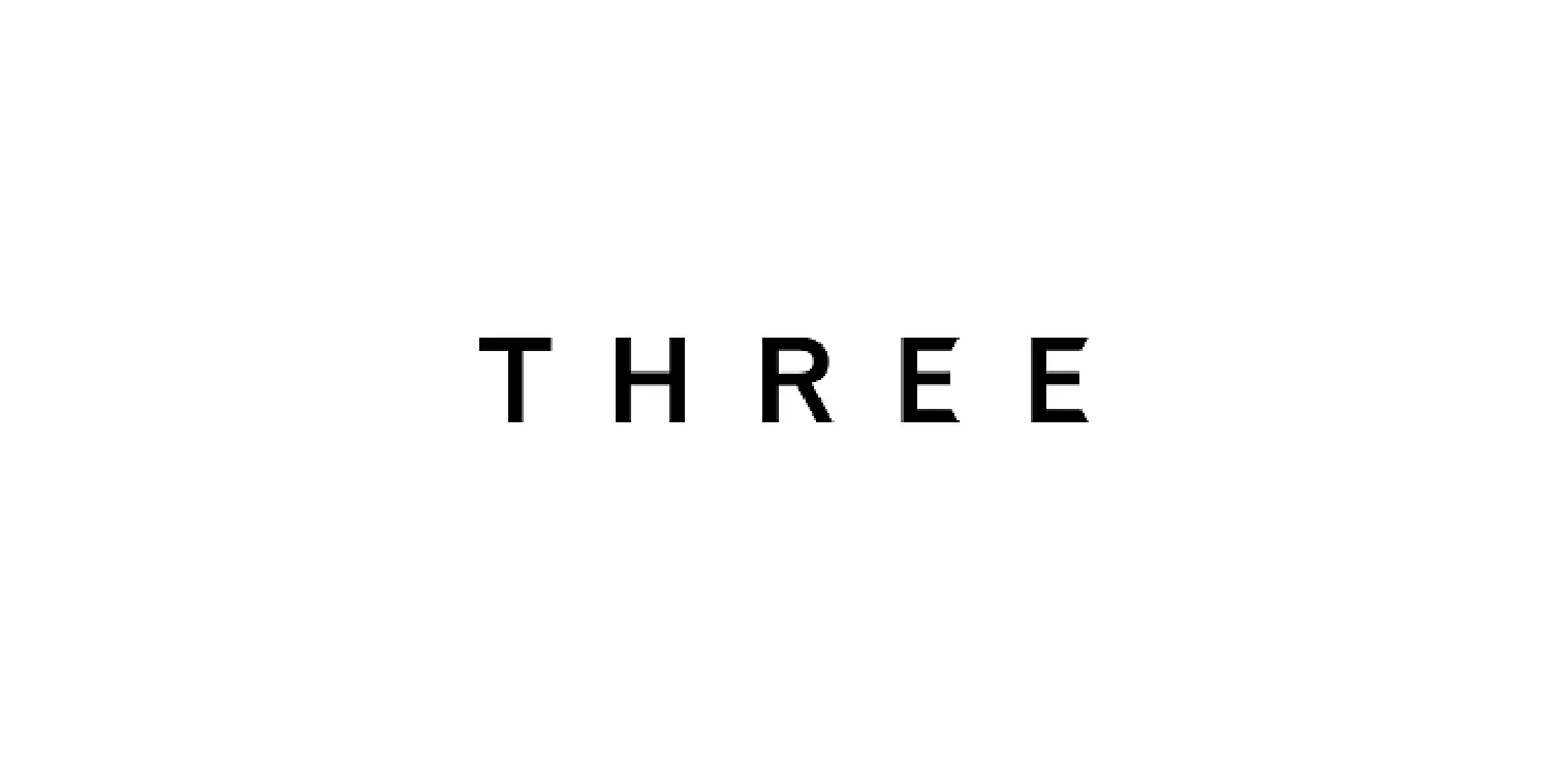 〈THREE〉