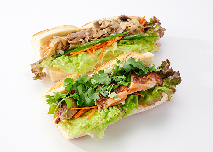 バインミー(チキン/ビーフ)<span>各日各<span>6</span>個限り</span>