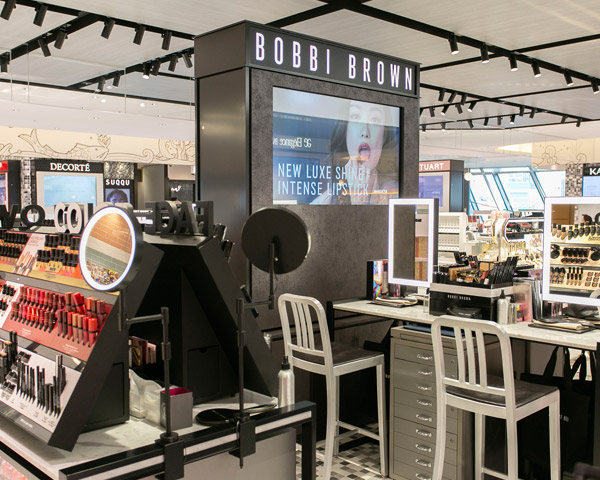 BOBBI BROWN（ボビイ ブラウン） | 6F | 渋谷スクランブル