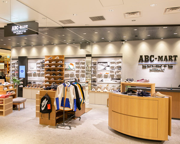 Abc Mart Sports Shibuya エービーシーマートスポーツシブヤ 5f 渋谷スクランブルスクエア ショップ レストラン 東急百貨店プロデュースショップ