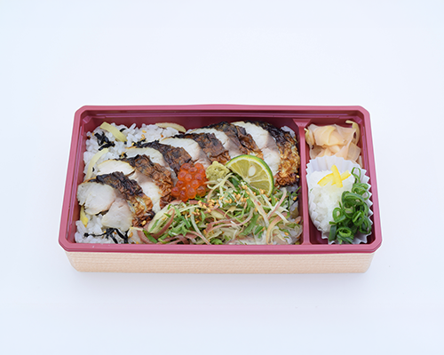 焼鯖と10種の薬味ちらし