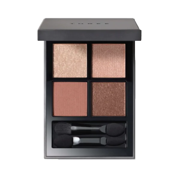 〈スリー〉  THREE スターゲージングアイシャドウクアッド