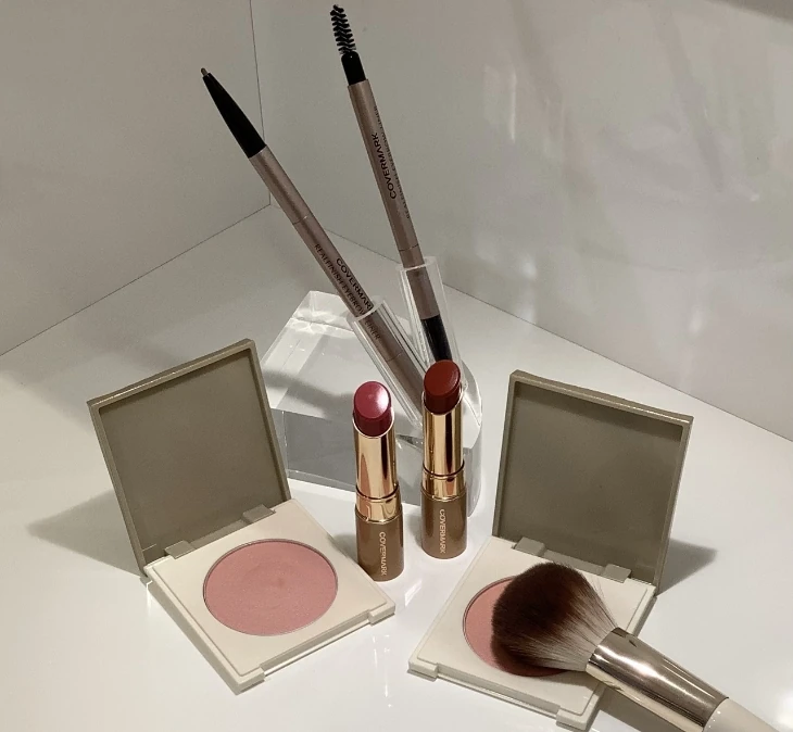 〈カバーマーク〉 大人の肌に似合うポイントメイクレッスン