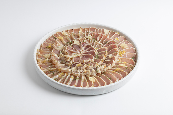 まぐろタタキのレモン＆ハーブマリネ