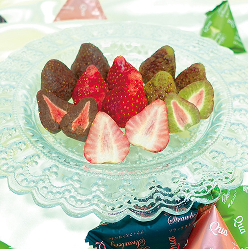 Quaストロベリー3種類をカジュアルにお楽しみいただける、プチギフトとしても喜ばれる商品です。