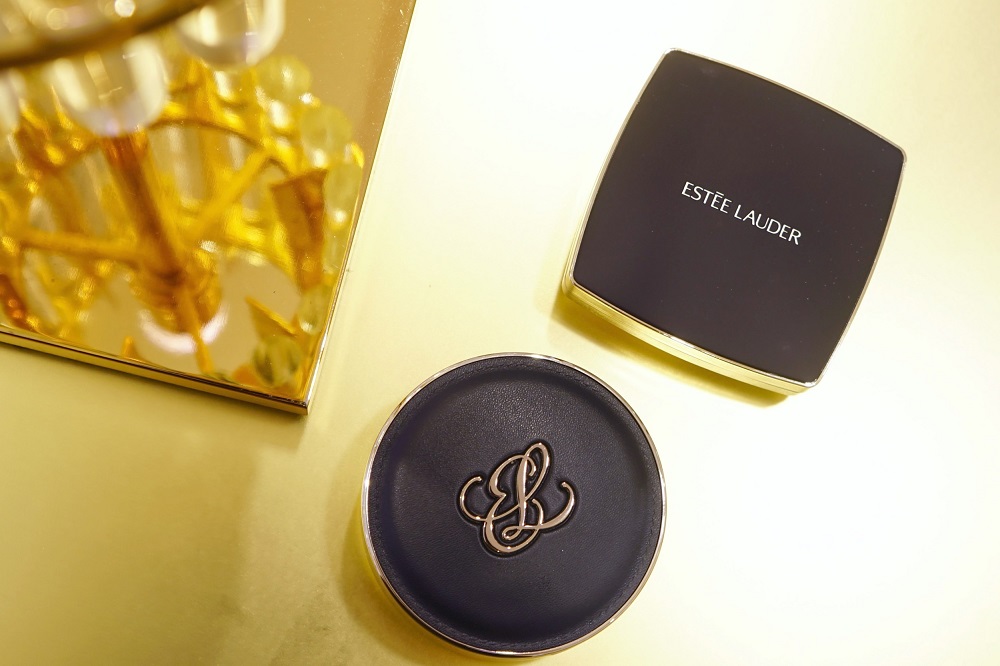 ～どっちがスキ？〈ESTEE LAUDER (エスティ ローダー)〉のくずれにくい『ダブル ウェア』シリーズからクッションコンパクトをおすすめ！～