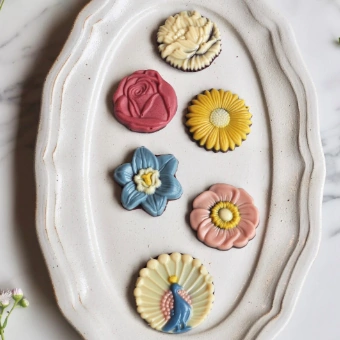 お花のミルキーチョコレート
